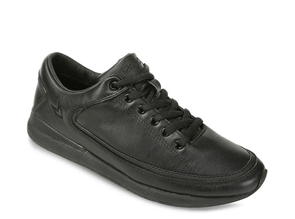 Men São Paulo Black Trainers Leather 3 quarters view